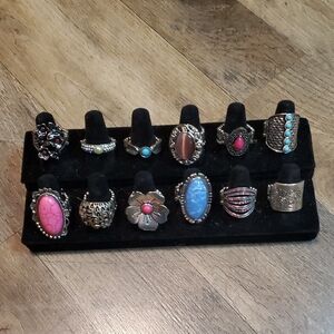 Elegant Multi-Color Ring Set